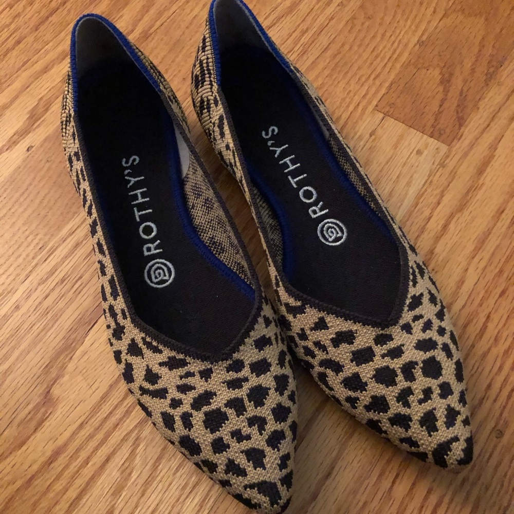 Rothy’s Leopard Points